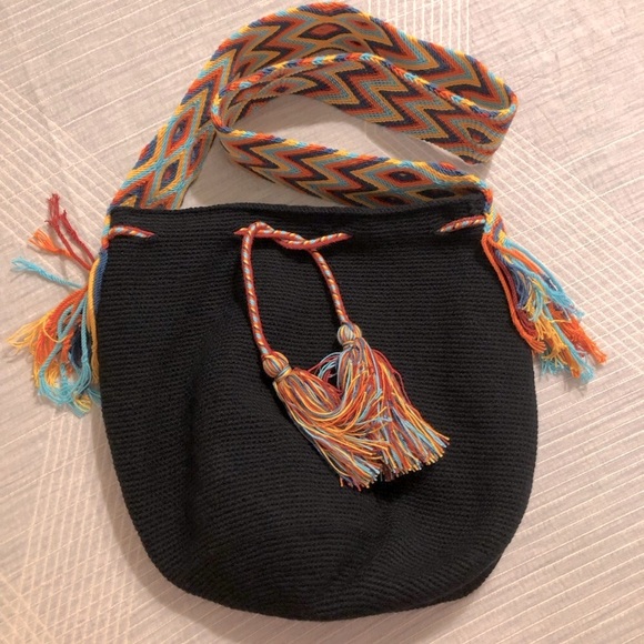 NWOT Authentic Wayuu Indians ethnic crochet mochila bag - Picture 4 of 11